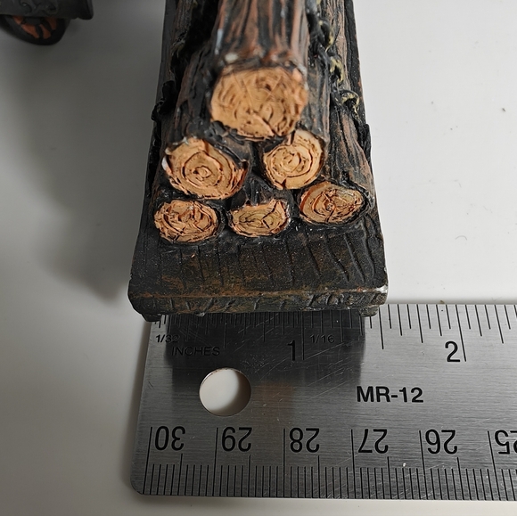 1998 2 Piece Resin Santa with Toys in Sleigh and Pile of Wood Logs Train - Picture 13 of 14